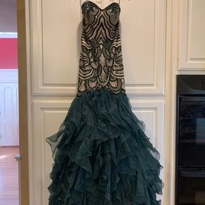 Emerald Green Prom Dress